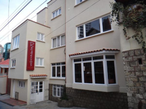 Гостиница Rendezvous Hostel   Ла-Пас